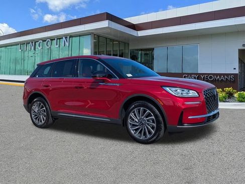 Certified 2025 Lincoln Corsair Reserve FWD image 2