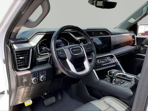 Used 2024 GMC Sierra 1500 Denali AWD/4WD image 12