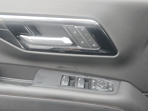 New 2026 Chevrolet Suburban High Country image 27