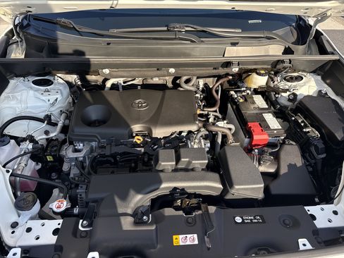 Used 2024 Toyota RAV4 XLE image 6