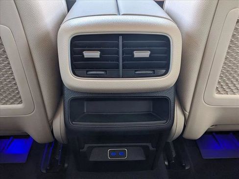 Certified 2025 Mercedes-Benz GLE 350 4MATIC image 22