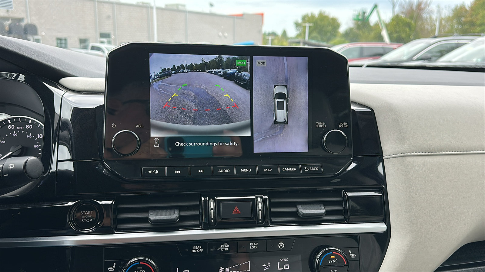 Certified 2025 Nissan Pathfinder SL AWD/4WD image 18