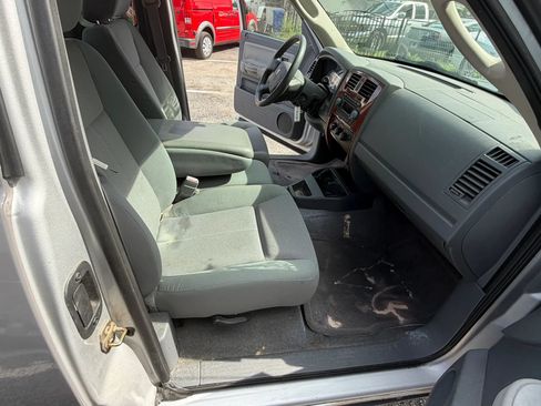 Used 2005 Dodge Dakota SLT w/ Sport Appearance Group RWD image 10