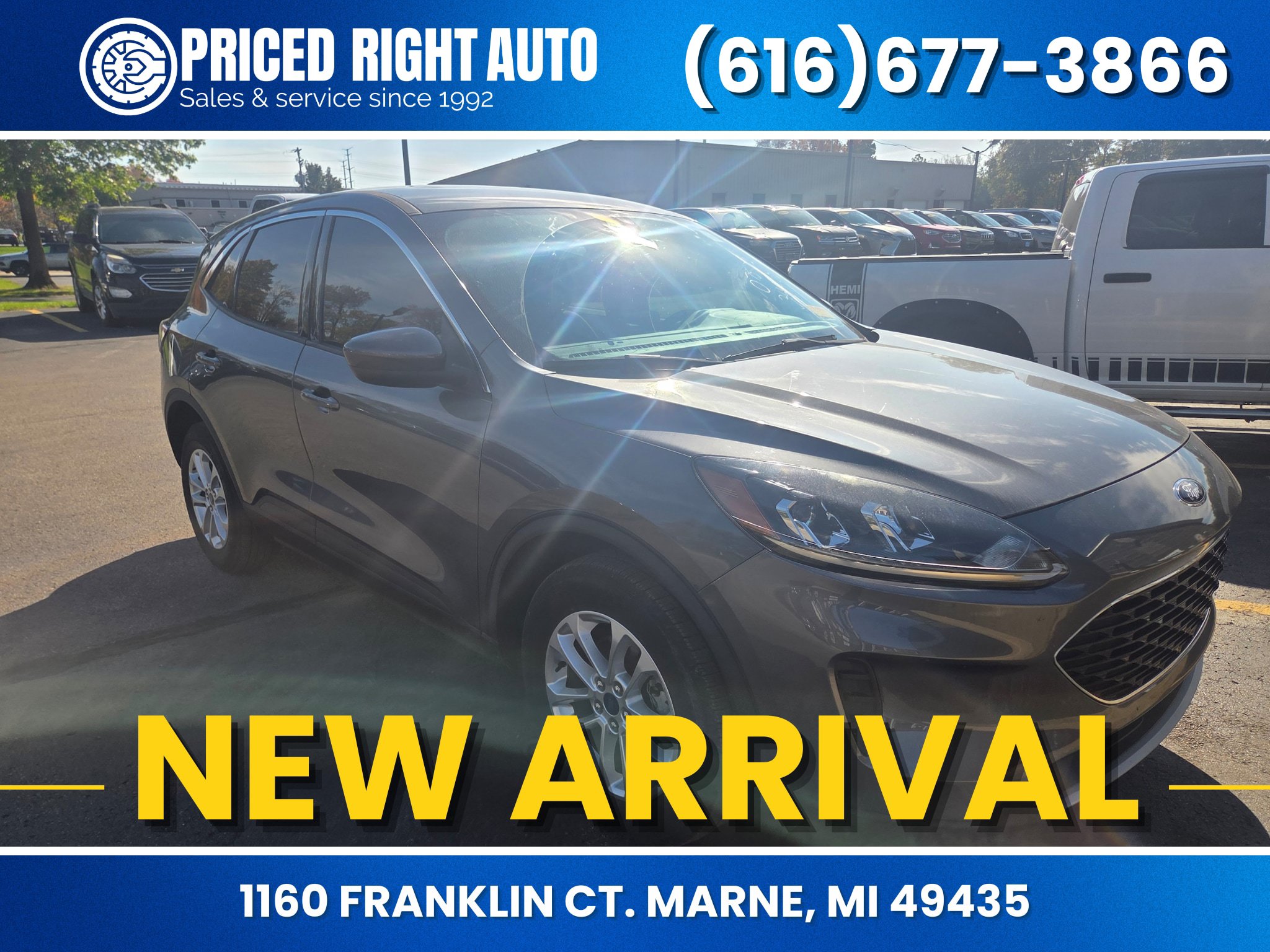 Used 2021 Ford Escape SE w/ Cold Weather Package AWD/4WD image 1