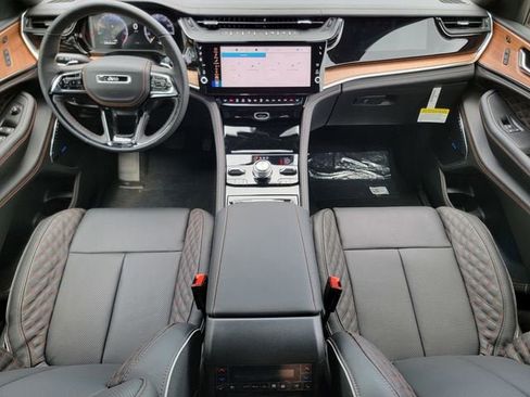 New 2026 Jeep Grand Cherokee L Summit AWD/4WD image 26
