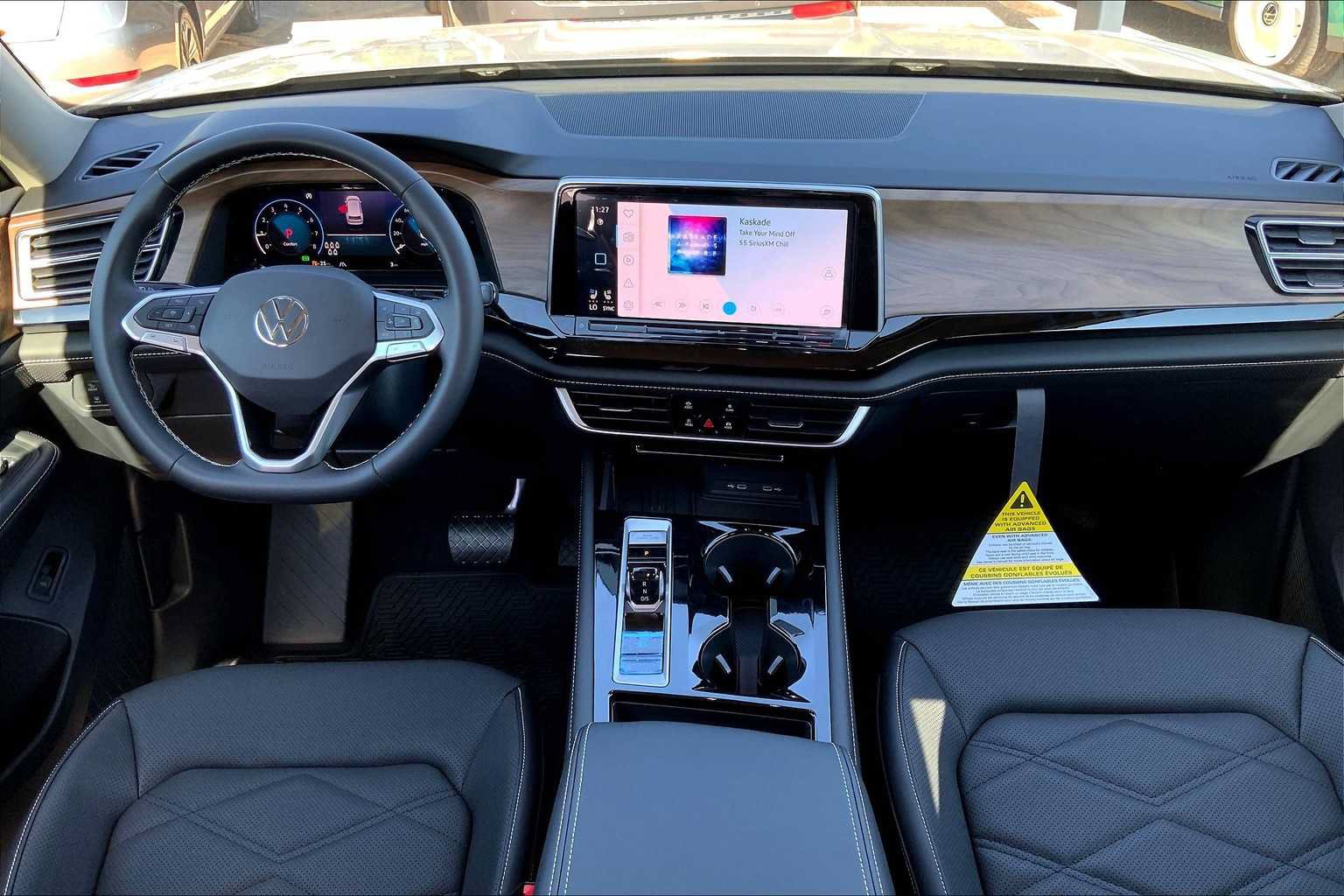 Used 2026 Volkswagen Atlas SE AWD/4WD image 5