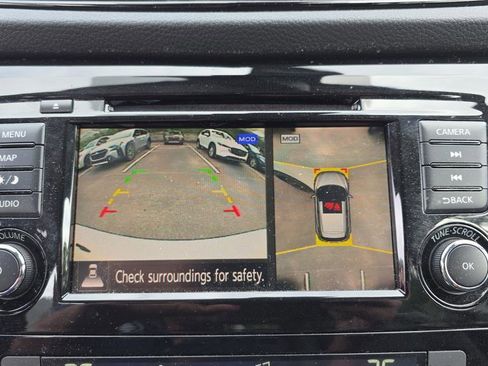 Used 2022 Nissan Rogue Sport SL w/ Premium Package image 18