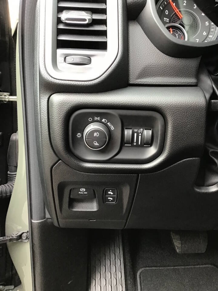 Used 2026 RAM 1500 Big Horn AWD/4WD image 10