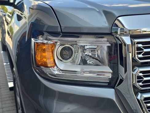 Certified 2022 GMC Canyon Denali RWD image 10