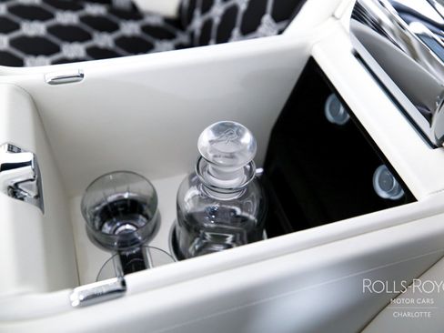 Used 2026 Rolls-Royce Cullinan image 22