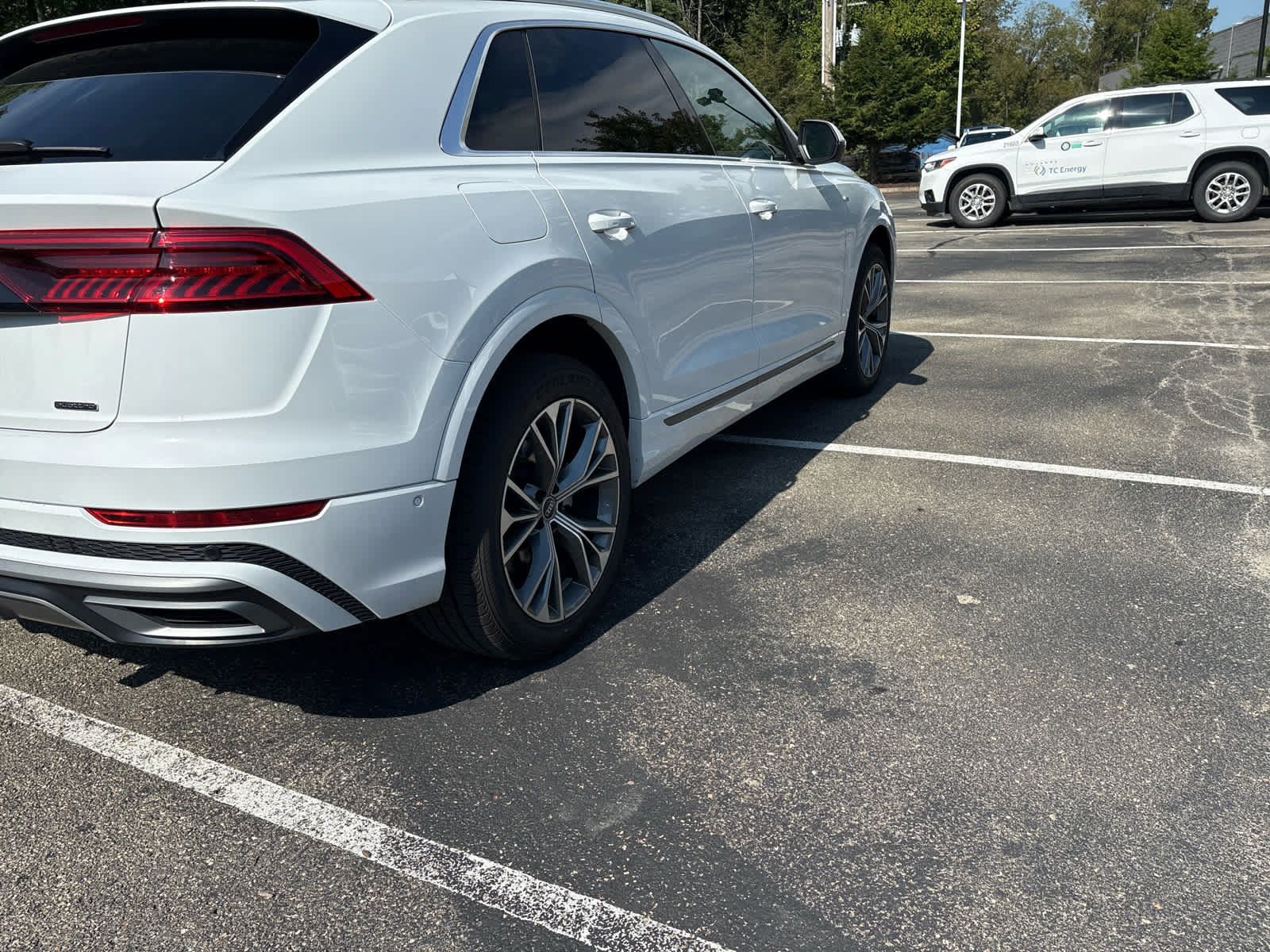 Used 2021 Audi Q8 Prestige w/ Prestige Package AWD/4WD image 4