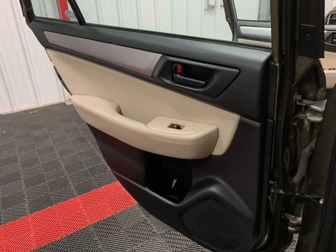 Used 2018 Subaru Outback 2.5i image 31