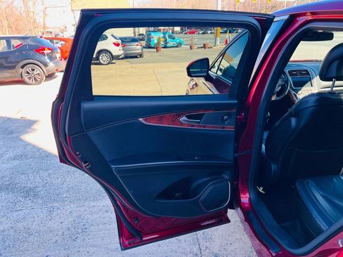 Used 2016 Lincoln MKX Select w/ Select Plus Package image 24