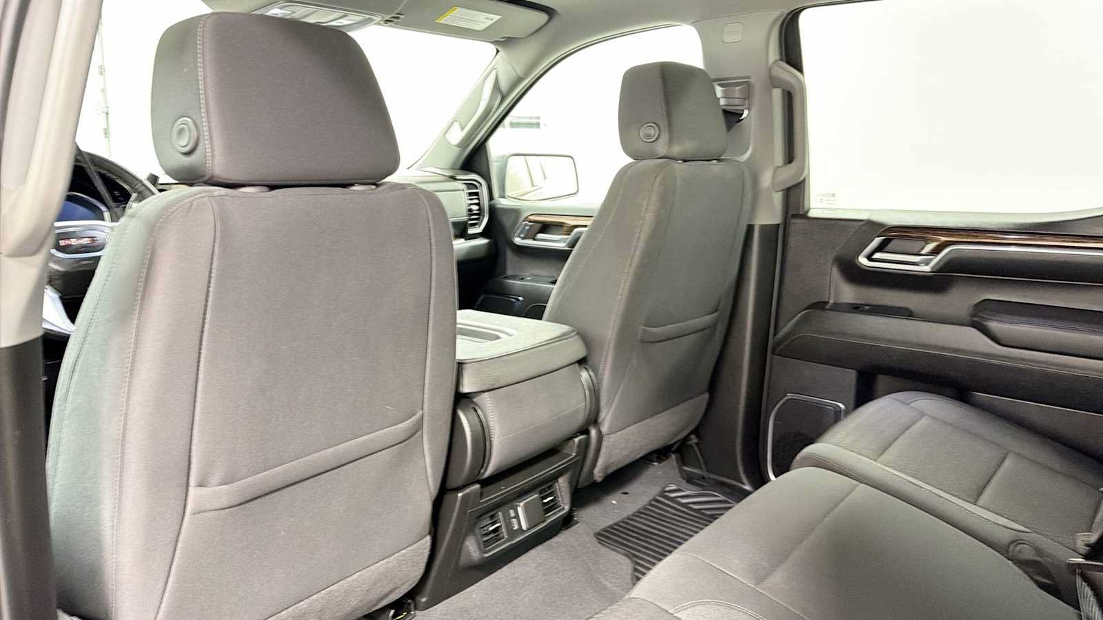 Used 2024 GMC Sierra 1500 Elevation AWD/4WD image 24