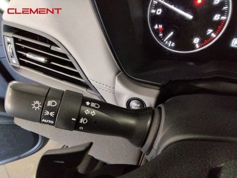 Used 2024 Subaru Outback Premium image 11