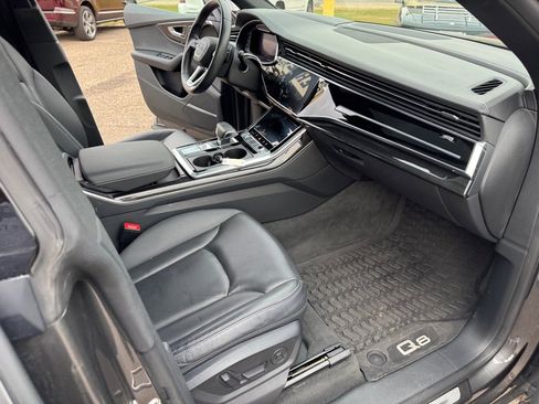 Used 2019 Audi Q8 Prestige image 32