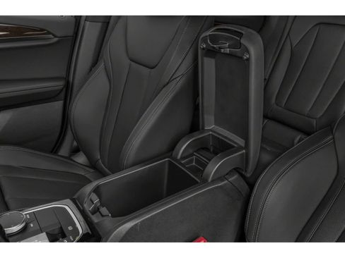 Used 2024 BMW X4 xDrive30i w/ Premium Package AWD/4WD image 9