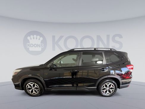 Used 2020 Subaru Forester Premium image 2