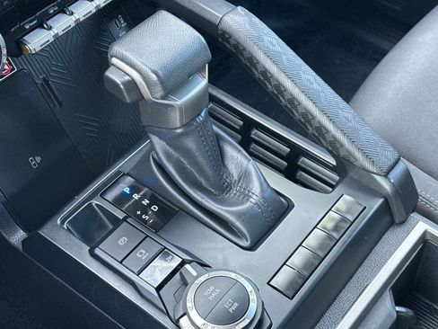 Used 2024 Toyota Tacoma SR5 image 19