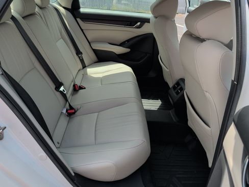 Used 2019 Honda Accord EX-L image 33
