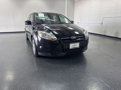 Used 2014 Ford Focus SE FWD image 1