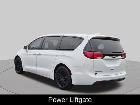 Used 2019 Chrysler Pacifica Touring Plus w/ S Appearance Package FWD image 8