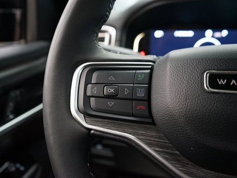 Used 2024 Jeep Wagoneer Series II w/ Flexible Seating Group image 35