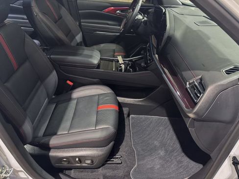 Used 2026 Chevrolet Traverse RS AWD/4WD image 27