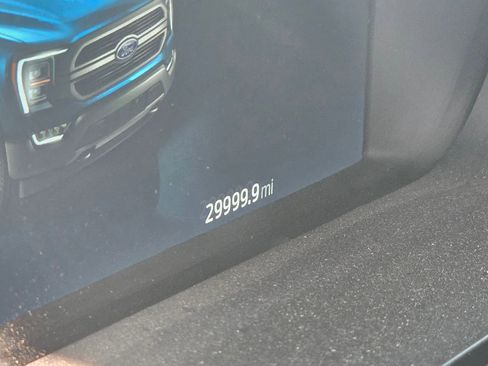 Used 2021 Ford F150 Lariat w/ Equipment Group 502A High AWD/4WD image 18