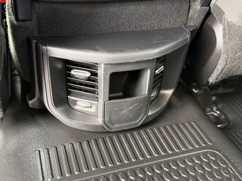 Used 2024 RAM 3500 Tradesman w/ Chrome Appearance Group image 7