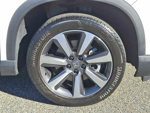 Used 2023 Honda Pilot Touring image 8