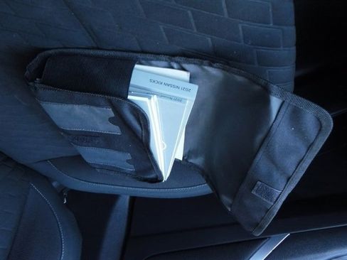 Used 2021 Nissan Kicks SV image 34