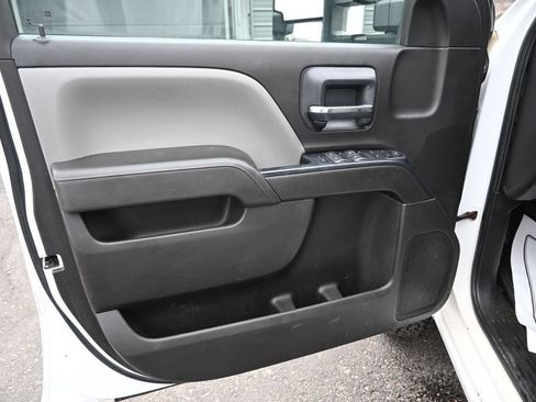Used 2018 Chevrolet Silverado 3500 W/T w/ WT Convenience Package AWD/4WD image 16