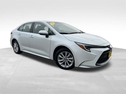 Used 2025 Toyota Corolla XLE