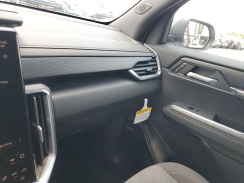 New 2026 GMC Acadia Elevation FWD image 25
