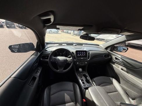 Used 2024 Chevrolet Equinox RS w/ RS Leather Package image 20