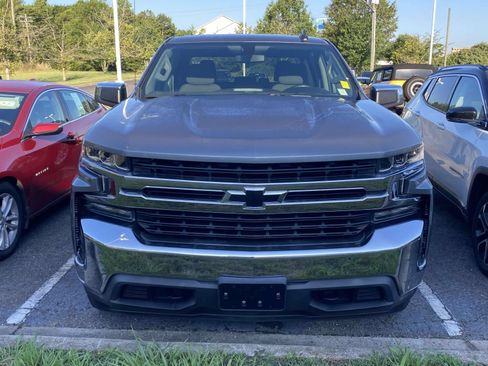 Used 2021 Chevrolet Silverado 1500 LT w/ Bed Protection Package AWD/4WD image 2