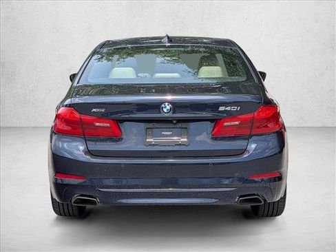 Used 2018 BMW 540i xDrive AWD/4WD image 5