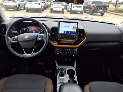 Used 2023 Ford Bronco Sport Badlands image 5