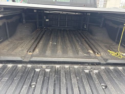Used 2014 Nissan Frontier SL AWD/4WD image 13