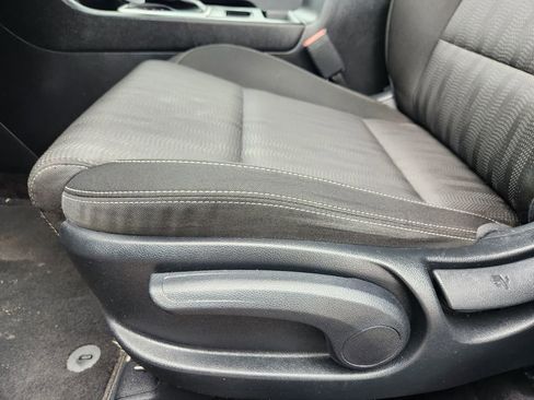 Used 2022 Kia Sportage LX AWD/4WD image 15