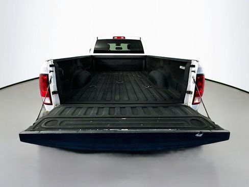 Used 2017 RAM 3500 Tradesman w/ Chrome Appearance Group AWD/4WD image 28