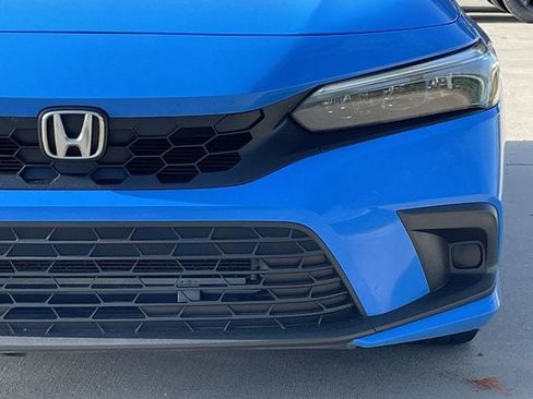 Used 2022 Honda Civic Sport image 8