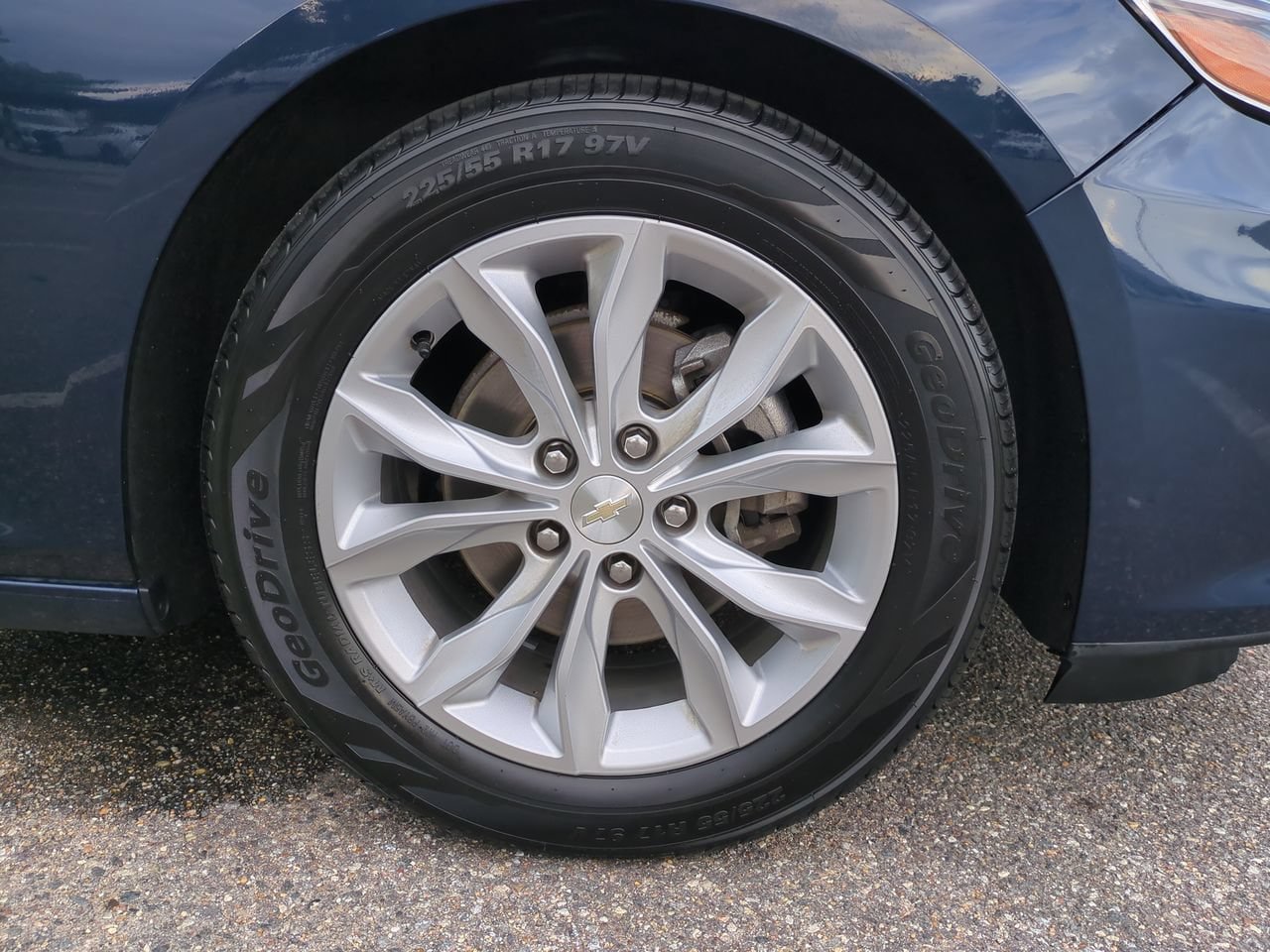 Used 2019 Chevrolet Malibu LT w/ Driver Confidence Package II FWD image 11