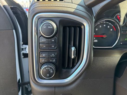 Used 2021 Chevrolet Silverado 1500 LT Trail Boss w/ Bed Protection Package AWD/4WD image 22