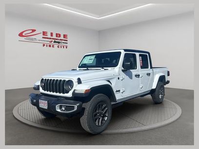 New 2026 Jeep Gladiator Sport