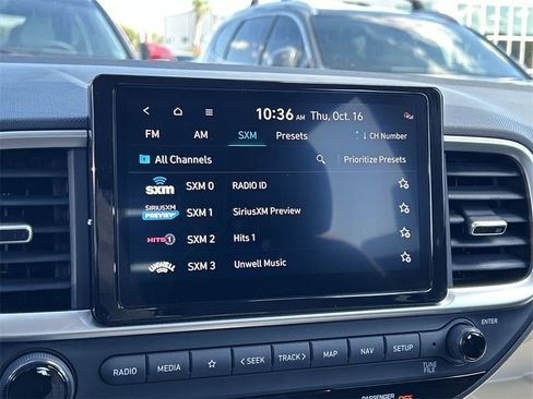 New 2025 Hyundai Venue Limited image 23