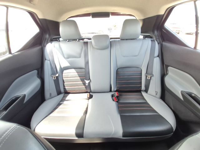 Used 2023 Nissan Kicks SR w/ SR Premium Package FWD image 18