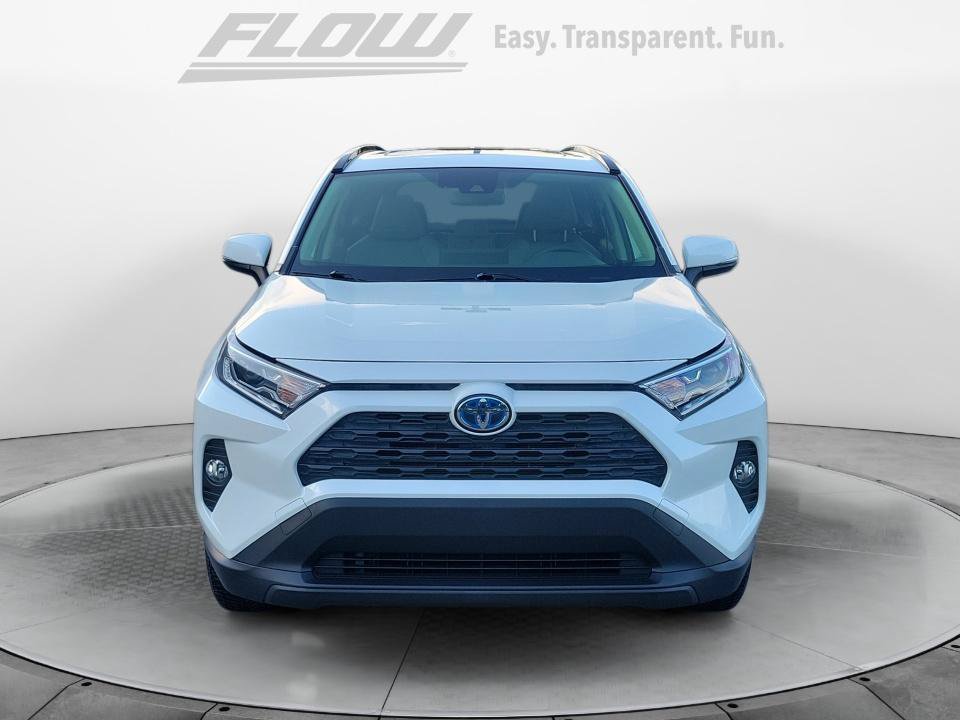 Used 2021 Toyota RAV4 XLE Premium AWD/4WD image 3