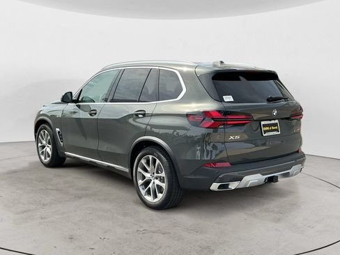 New 2026 BMW X5 xDrive40i w/ Premium Package AWD/4WD image 5